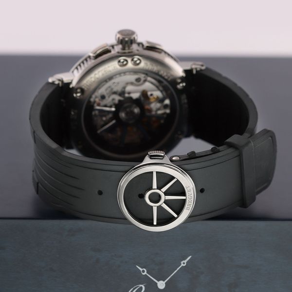 Breguet Marine Chronograph 5527TI/G2/5WV